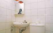 In-room Bathroom 6 Contemporary Studio Apartment at Kebagusan City