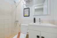 In-room Bathroom Minimalist Studio at Azalea Suites Cikarang Apartment