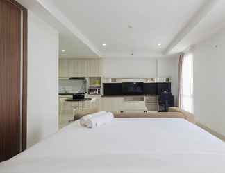 Kamar Tidur 2 Luxury Studio Room at Azalea Suites Apartment