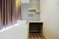 Kamar Tidur Luxurious and Comfy 2BR Cinere Bellevue Suites Apartment