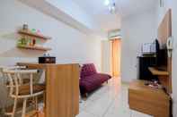 Ruang Umum Homey and Comfortable 2BR Springlake Summarecon Apartment