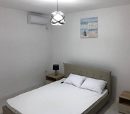 Bilik Tidur 3 10 House Mamaia Nord