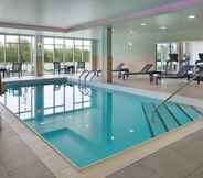 Swimming Pool 4 Fairfield Inn & Suites by Marriott Orillia