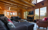 Common Space 7 Chalet Teremok - Hot Tub & Sauna - Great for Families