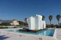 Swimming Pool Villa Torre