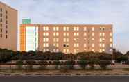 Exterior 2 Sunday Hotel Chandigarh Zirakpur