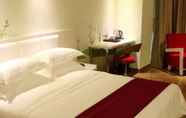 Kamar Tidur 4 Grand Nest Hotel Zhuhai