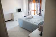 Bedroom Comfortable Apartment - Quartu - close to Poetto Beach