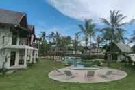 Swimming Pool The Club Villas Lombok