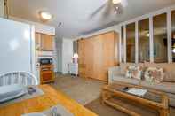 Common Space Grand Shores West