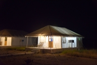 Exterior Jawai Bera Leopard Camp