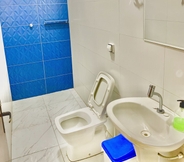 In-room Bathroom 5 Pousada EAS GRU Airport