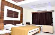 Kamar Tidur 2 The New Holiday Inn