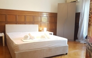 Kamar Tidur 2 Erra - Violet - Neoclassical - Athens Center,220m²,7 BD,3 BATH