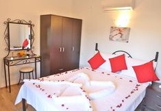 Bedroom 5 Club Merla Hotel