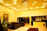 Lobby Hotel Sheela Towers