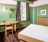 Bedroom 6 Hotel Heide Park