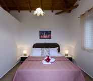 Bedroom 2 Mani Sea View Villa Lida - Luxury near beach