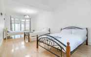 Kamar Tidur 3 East London House