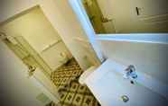 Toilet Kamar 5 Crops City Stay