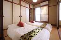 Bedroom Goraku Shinfukae