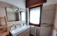 In-room Bathroom 4 Europa Master Guest apartment