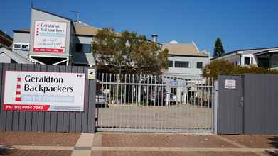 Exterior 4 Geraldton Backpackers on the Foreshore