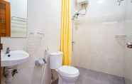 In-room Bathroom 2 Bagus Kadek Guesthouse