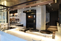 Bar, Cafe and Lounge Crowne Plaza Shanghai Hongqiao, an IHG Hotel