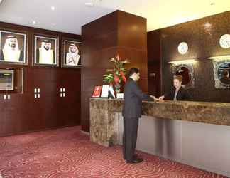 Lobi 2 First Royal Hotel Apartment