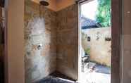 Toilet Kamar 5 Jasmine Lower Suiteubudbest Breakfast In Bali