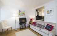 Common Space 2 ALTIDO Sublime 1 bed flat with Thames view