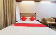 Bedroom 4 Hotel Gulmohar Grand