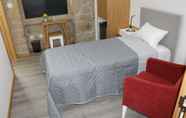 Kamar Tidur 5 Alojamento Girassol - Guest House