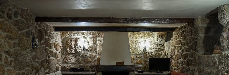 Lobby Rustic House with Swimming Pool, Vieira Minho by Izibookings