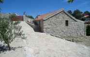 ภายนอกอาคาร 2 Rural House with Mountain View in Montalegre by Izibookings