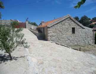 ภายนอกอาคาร 2 Rural House with Mountain View in Montalegre by Izibookings