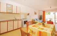 Bedroom 4 Awesome Home in Blato With Wifi and 2 Bedrooms