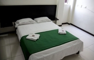 Kamar Tidur 4 Hotel Royal Park Crown