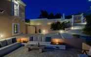 Common Space 7 Villa Kallisti - A Dream House With Amazing View