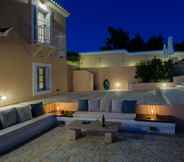 Common Space 7 Villa Kallisti - A Dream House With Amazing View