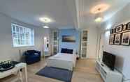 Bedroom 7 Lux Kings RD City Centre Studio Apartment Reading