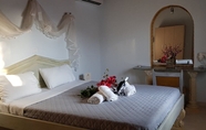 Kamar Tidur 3 Elena's Seaside Holiday House