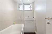In-room Bathroom Lovely 2 Bed Apartment w Balcony nr River Thames