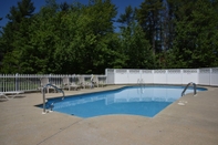 Swimming Pool Acadia Pines Motel