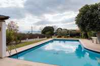 Swimming Pool Villa Nefeli