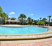 Swimming Pool 5 Vero`s Gem Deluxe 3 Bedroom Condo by Redawning