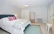 Bedroom 4 Vibrant City Centre 2-bed Apt.