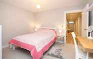 Bedroom 2 Vibrant City Centre 2-bed Apt.