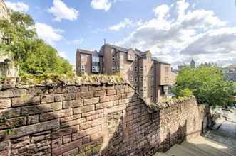 Exterior 4 Great Location! - Charming Apt by Edinburgh Castle